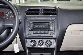 2011款上海大众POLO 1.4L自动致尚版