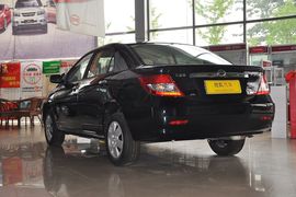 2012款比亚迪F3 1.5L GL-i手动标准型