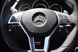 2012款奔驰C63 AMG Coupe动感型