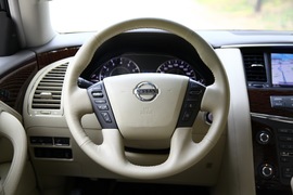 试驾2012款途乐 5.6L V8旗舰版