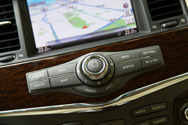试驾2012款途乐 5.6L V8旗舰版