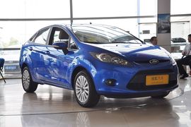 2011款福特嘉年华三厢1.5L自动时尚型