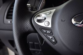 2010款英菲尼迪FX50巅峰版