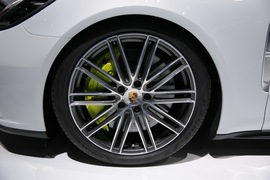 保时捷Panamera Turbo S E-hybrid