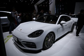 保时捷Panamera Turbo S E-hybrid
