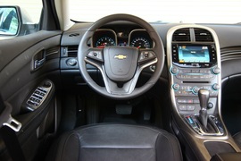 2012款雪佛兰迈锐宝对比测试