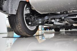 2012款福特福克斯三厢1.6L手自一体尊贵型
