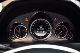 2012款奔驰E260敞篷版到店实拍