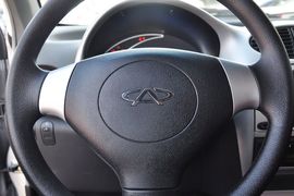 2012款奇瑞QQ3 1.0L手动运动版启航型