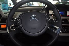 2012款雪铁龙大C4毕加索2.0L舒适版