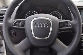 2012款奥迪Q5 2.0TFSI进取型
