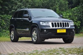 2012款JEEP大切诺基3.6L舒适导航版到店实拍