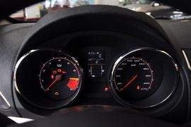2012款MG5 1.5L手动豪华版