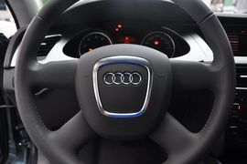 2012款奥迪A4L 1.8TFSI舒适型