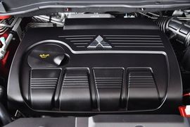 2012款长城哈弗H6 2.0L手动中国红版