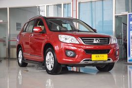 2012款长城哈弗H6 2.0L手动中国红版