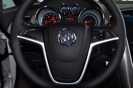 2012款别克英朗XT 1.6L手动进取版