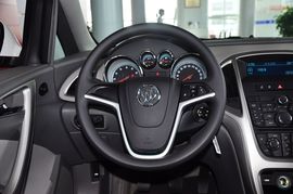 2012款别克英朗XT 1.6L手动进取版