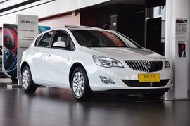 2012款别克英朗XT 1.6L手动进取版