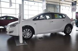2012款别克英朗XT 1.6L手动进取版