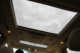 2012款丰田埃尔法体验