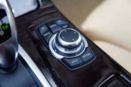 2012款宝马530Li对比评测