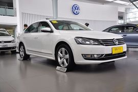 2012款大众全新帕萨特2.0TSI DSG至尊版