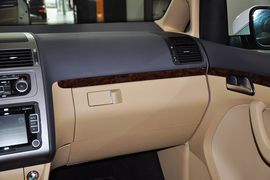 2011款大众途安1.4TSI DSG智臻版7座