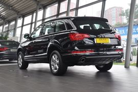 2012款奥迪Q7 3.0TFSI quattro到店实拍