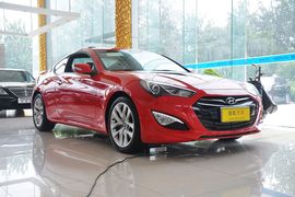 2012款现代劳恩斯酷派2.0T自动豪华版