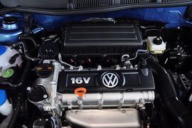 2013款大众全新朗逸1.6L自动豪华版