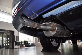 2013款大众全新朗逸1.6L自动豪华版