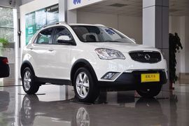 2011款双龙柯兰多2.0L两驱豪华导航版