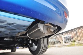 全新比亚迪速锐1.5TI手动豪华型