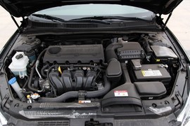 2012款起亚凯尊2.4L商务型实拍