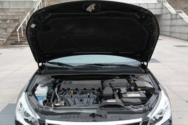 2012款起亚凯尊2.4L商务型实拍