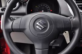 2013款长安铃木新奥拓1.0L自动炫酷型