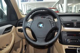 2012款宝马sDrive20i领先型