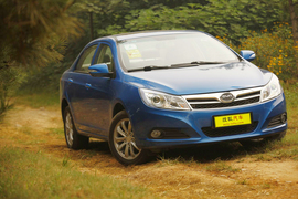 2013款比亚迪速锐1.5TI六速手动版