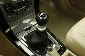 2013款比亚迪速锐1.5TI六速手动版