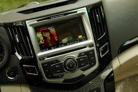 2013款比亚迪速锐1.5TI六速手动版