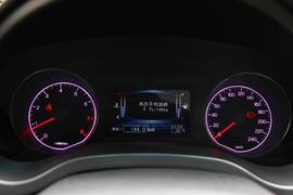 2013款比亚迪速锐1.5TI六速手动版