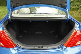 2013款比亚迪速锐1.5TI六速手动版