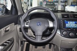 2012款长安悦翔V5 1.5L手动型