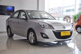 2012款长安悦翔V5 1.5L手动型
