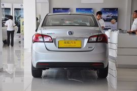 2012款长安悦翔V5 1.5L手动型