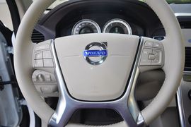 2013款沃尔沃XC60 T5智雅版