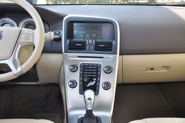 2013款沃尔沃XC60 T5智雅版