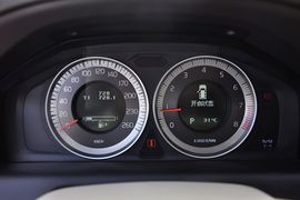 2013款沃尔沃XC60 T5智雅版