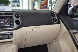 2012款大众途观1.8TSI两驱手动进享版到店实拍